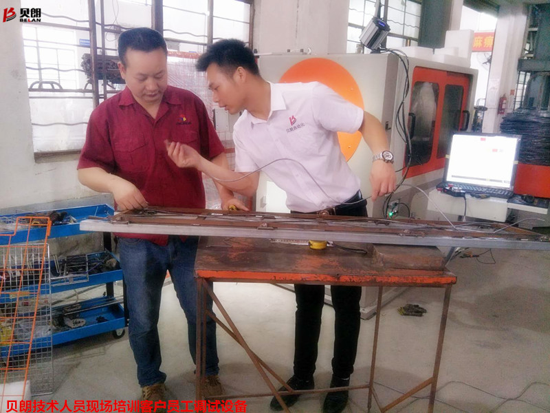 因為專注、所以專 業——貝朗數控彎線機